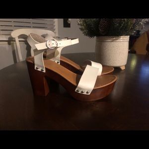 Madden Girl Lifft Sandals